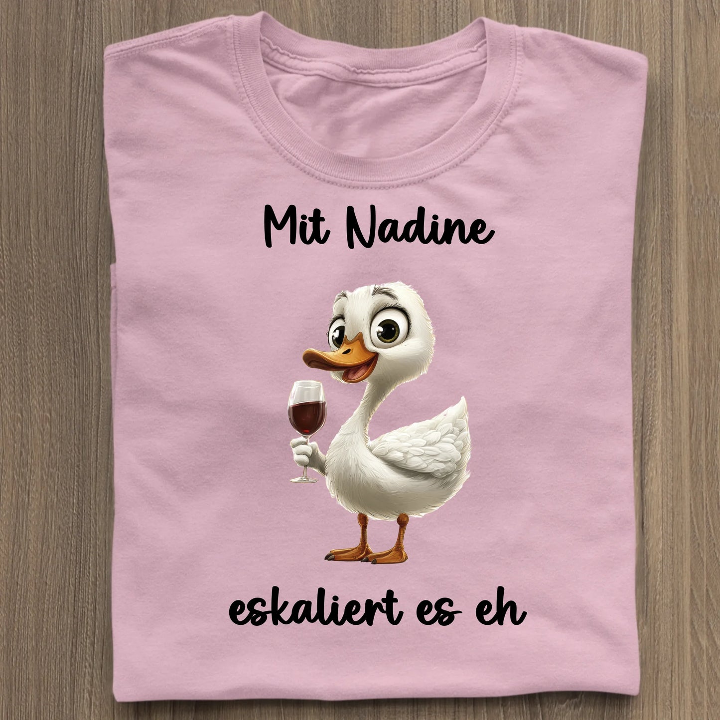 Es eskaliert eh - Organic Women's Shirt (personalisierbar) Serena T-Shirt ST ST Cotton-Pink